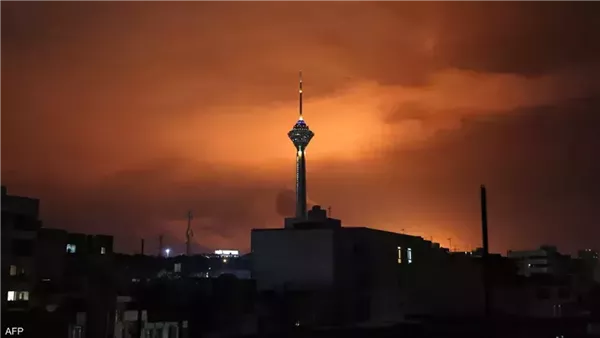 القناة 12 الإسرائيلية: المختبرات النووية بطهران كانت ضمن أهداف غارات أمس
