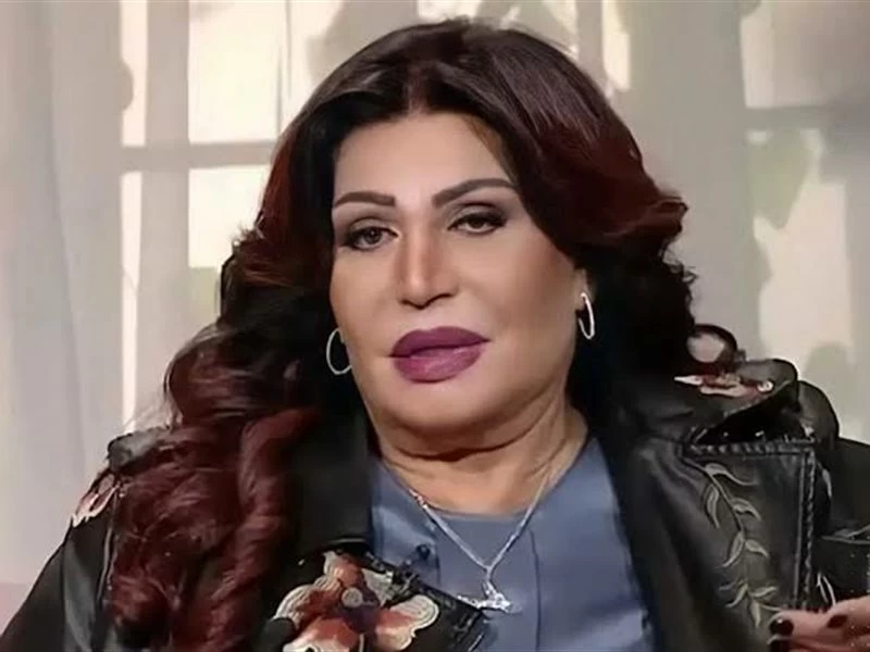 ممنوعة من الحركة.. نجوى فؤاد تجري عملية جراحية في الظهر