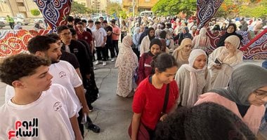 إصابة ملاحظ بإغماء داخل لجنة بقنا ونقله للمستشفى