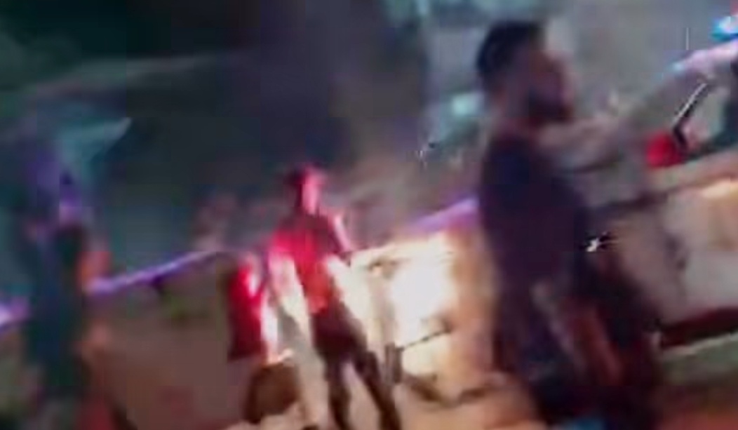 مشاجرة جماعية و توتر في مدينة سلمية .. التفاصيل الكاملة ( فيديو )