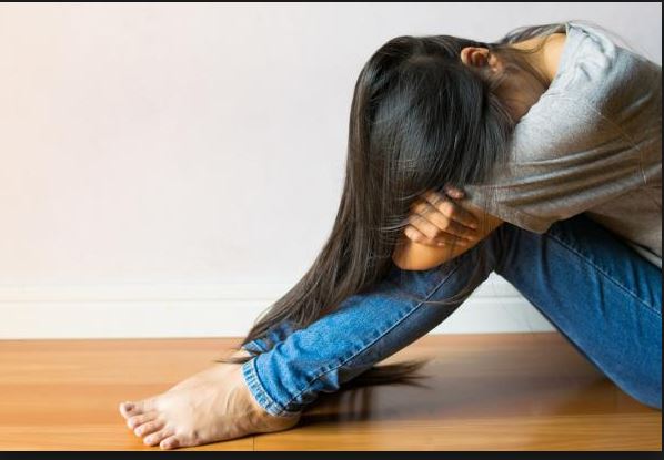 أحمد العوضى لجمهوره: «أول ما نطلقها تبقى غريبة.. والسر اللى بيننا ما يطلعش بره»