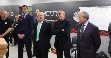وزير الرياضة للاعبى المنتخب