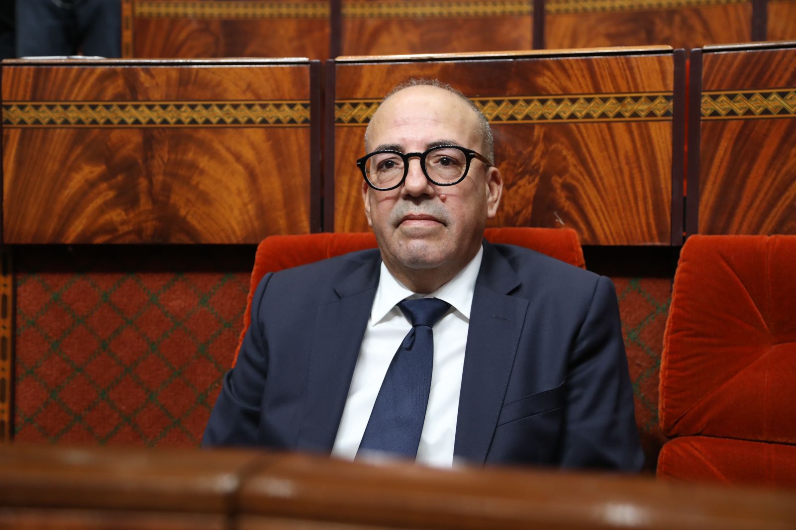 خلافات “الميزانية” تهدد الحوار القطاعي بالفلاحة.. والبواري يتعهد بتسوية ملفات “أونسا” ووكالة المياه