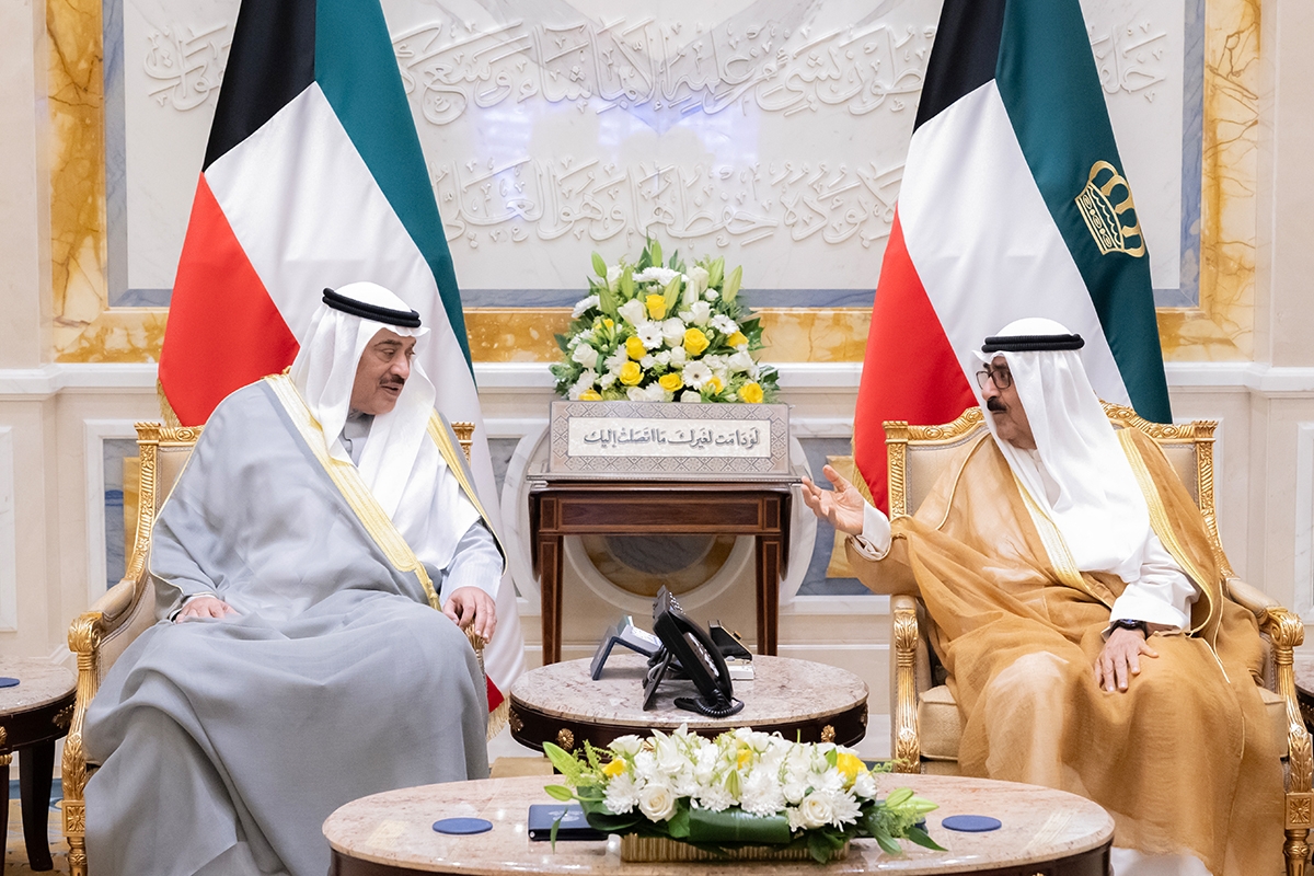 سمو الأمير يستقبل ولي العهد ورئيس الوزراء بالإنابة ووزيري الدفاع والخارجية