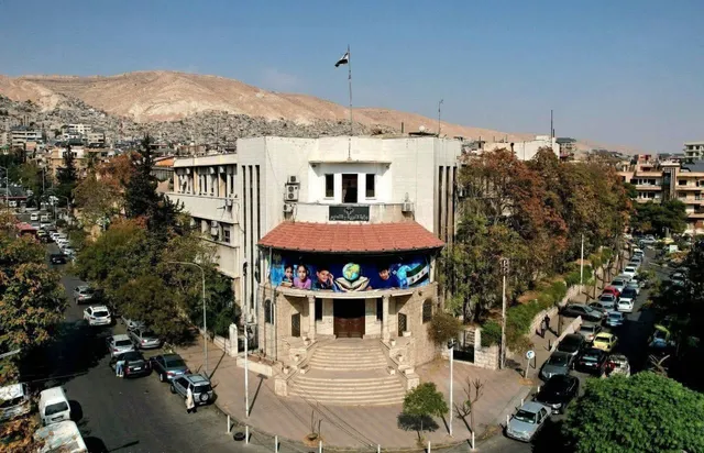 التربية تُعلن إعادة أكثر من 14 ألف معلم مفصول إلى وظائفهم في مختلف المحافظات