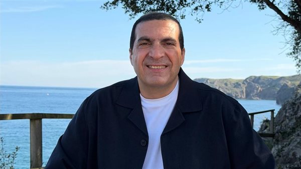 "دليل.. رحلة مع القرآن"، تفاصيل برنامج عمرو خالد في رمضان (فيديو)