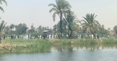 انتشال جثمان طفلة من المفقودين فى غرق مركب صيد بقنا