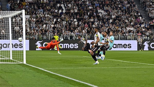 يوفنتوس يفوز على بولونيا 2-0 في الدوري الإيطالي