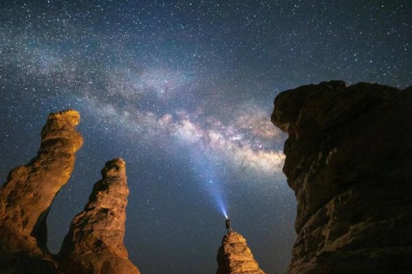 تعرف على أول موقع سعودي يسجل في «السماء المظلمة»