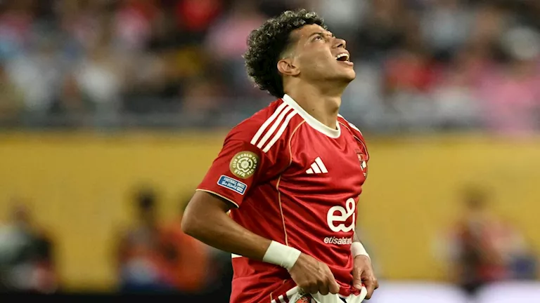 جماهير الاهلي تترقب مصير امام عاشور