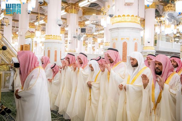 إمام المسجد النبوي في خطبة العيد: نعمة الأمن أساس الاستقرار والعيد مناسبة للتسامح وصلة الأرحام