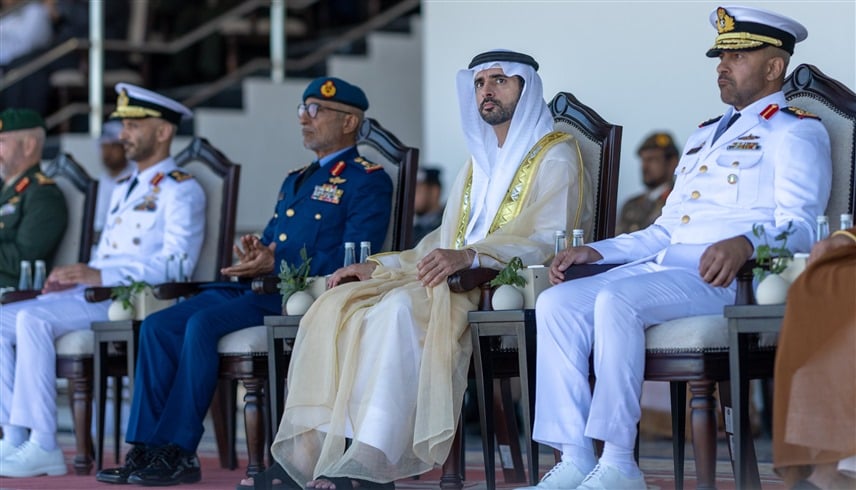 حمدان بن محمد يشهد تخريج المرشحين البحريين بكلية راشد بن سعيد آل مكتوم