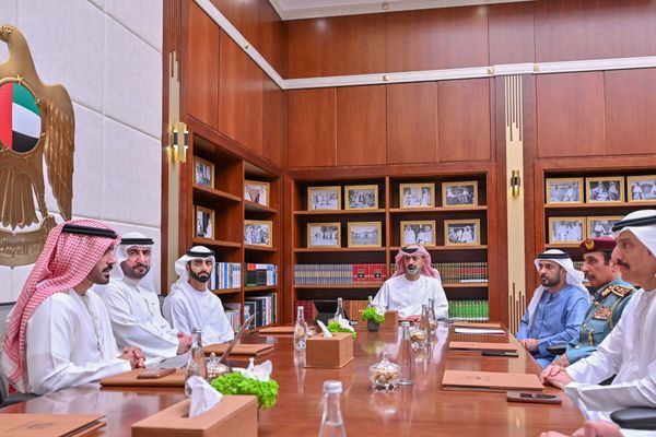 عمار بن حميد يعتمد حزمة قرارات لتعزيز الجاهزية المؤسسية واستدامة الأعمال بحكومة عجمان