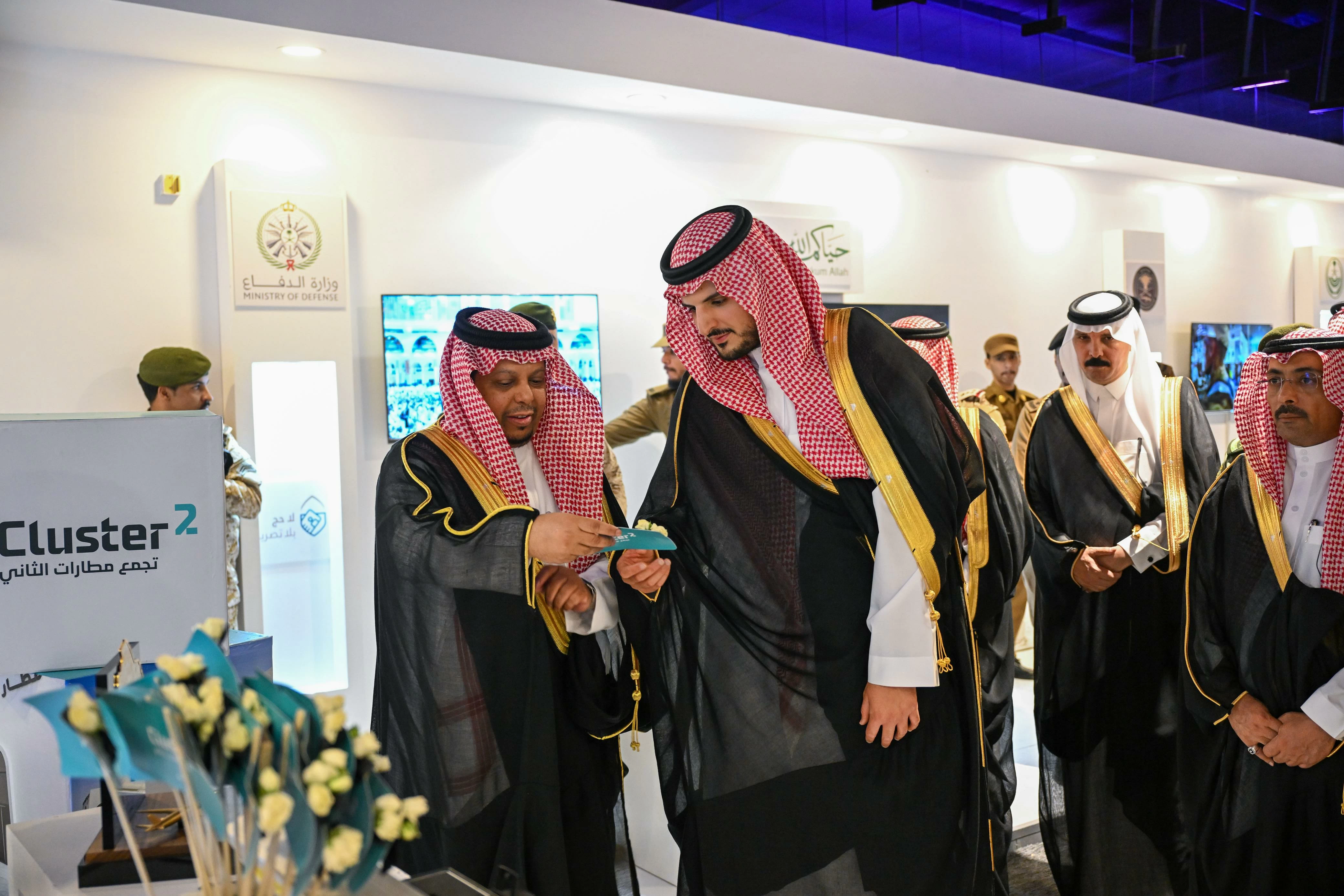 مُحافظ الطائف يتفقد جاهزية ميقاتَيْ قرن المنازل ووادي محرم ومنافذ الحج