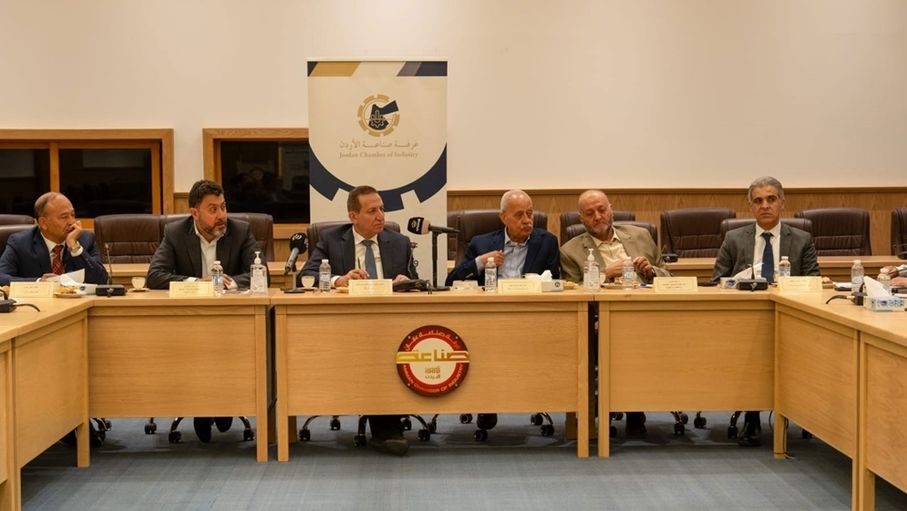 وزير الزراعة يبحث مع صناعة الأردن تحديات القطاعات الصناعية ويؤكد دعم التنافسية والإنتاج الوطني