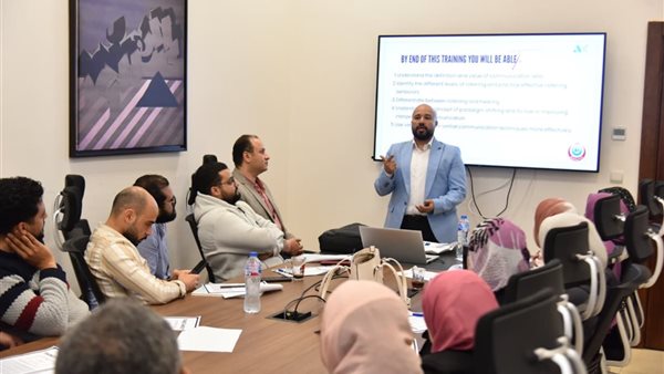 الصحة: الخط الساخن 105 يستقبل 16666 مكالمة في 3 أشهر بنسبة استجابة 100%