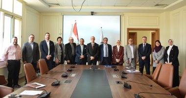 رئيس جامعة بنى سويف الأهلية: توقيع عقد توريد 36 وحدة أسنان للتدريب وخدمة المجتمع