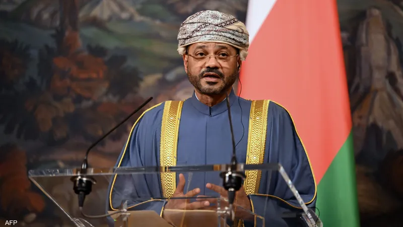 وزير خارجية عُمان يدعو إلى "اتفاق ملزم" بعدم الاعتداء بين دول الخليج