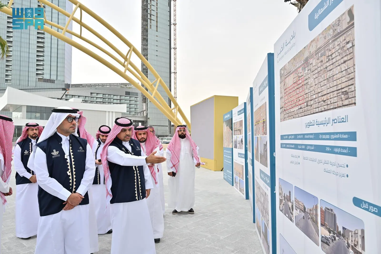 وزير البلديات والإسكان يتفقد المشاريع والخدمات البلدية بالشرقية ويبحث فرص الاستثمار
