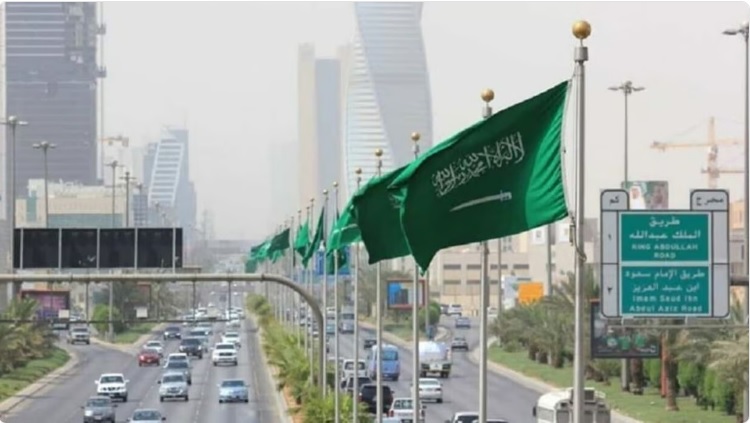 طقس السبت.. أمطار رعدية ورياح نشطة على عدة مناطق