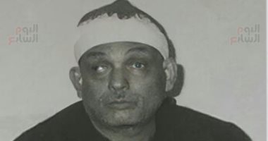 "كنوز منسية" الشيخ عوضين محمد المغربى.. صوت من جيل عمالقة دولة تلاوة الخمسينيات.. اعتمدته الإذاعة عام 1952 وأحيا ليالى شهر رمضان بعدد من دول العالم.. وأُختير مُحكمًا لمسابقات القرآن الكريم الدولية