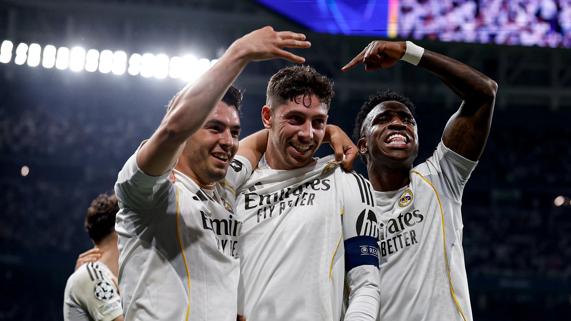 بهاتريك فالفيردي.. ريال مدريد يصعق مانشستر سيتي