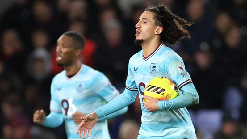 البريمرليغ: حنبعل المجبري يفرض نفسه في "التشكيلة المثالية" للجولة