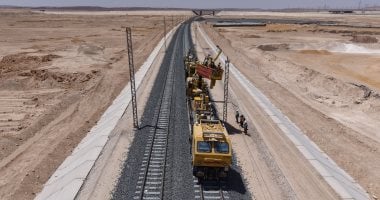 ممر السخنة الإسكندرية اللوجستى.. كيف يغير القطار الكهربائى السريع خريطة التجارة برعاية رئاسية؟.. ممر موازى لقناة السويس يخدم المجتمعات الجديدة.. يربط القاهرة بمطروح ومحطة الجيزة التبادلية نموذج هندسى