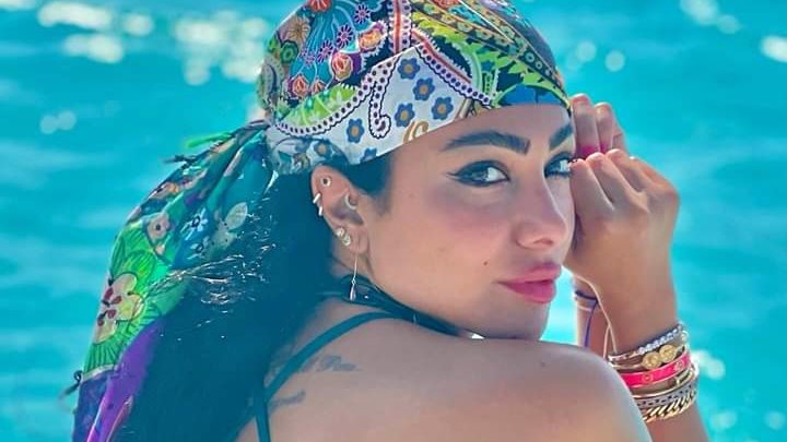 ميرهان حسين تخطف الأنظار بإطلالة كاجوال عبر إنستجرام