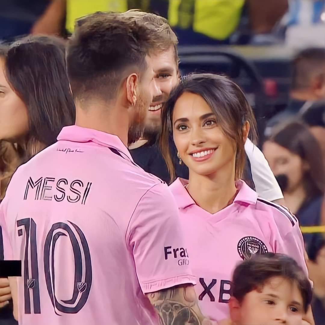 بعد 14 عاما من الزواج.. تسريبات تثير الجدل حول علاقة ميسي وأنتونيلا
