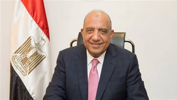 وزير الكهرباء يتابع عمل المنظومة المتكاملة لخدمات المواطنين ويتلقى تقريرا عن الشكاوي