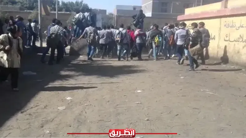 معركة بالكاتر بين تلاميذ مدرسة بالفيوم وإصابة طالب بـ 18 غـرزة