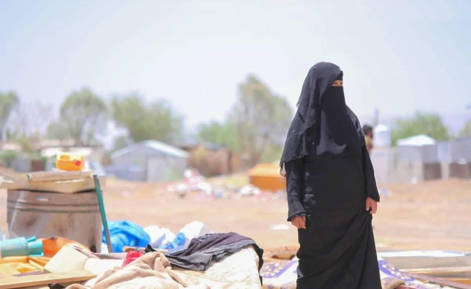 غلق مضيق هرمز يلقي بتبعاته على معيشة اليمنيين… 150 طناً من الشحنات الإنسانية لا تزال عالقة