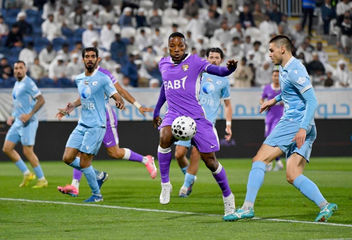 بفوز قاتل ومثير على بني ياس.. العين يسترد صدارة الدوري