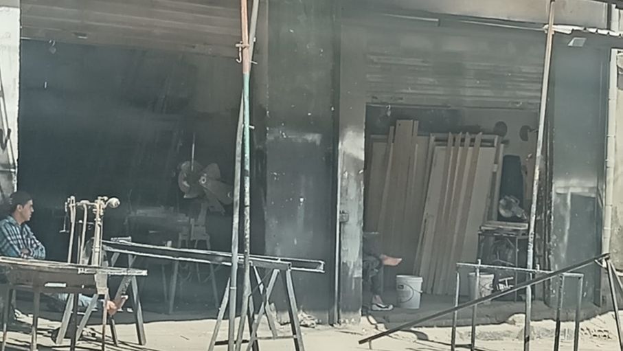 جرش.. الورش المهنية تغتال هدوء الأحياء السكنية وتشوه المسار السياحي