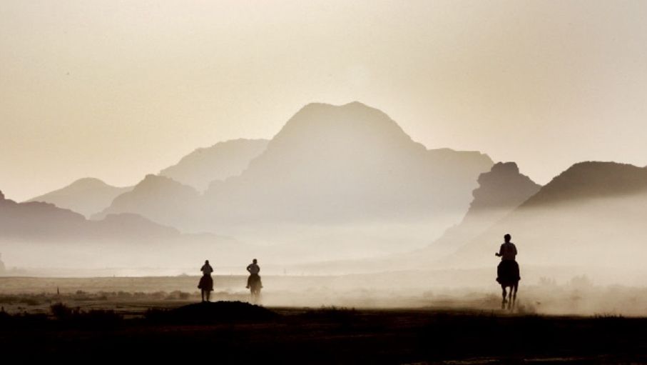 وادي رم.. مطالبات بتوفير الخدمات وتسهيل إقامة المخيمات السياحية