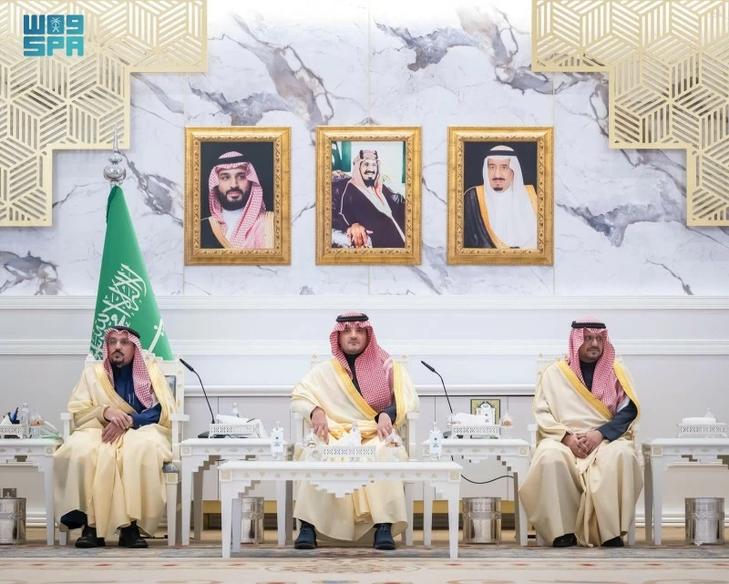 وزير الداخلية: القيادة تحرص على التواصل المباشر مع المواطنين ومتابعة احتياجاتهم