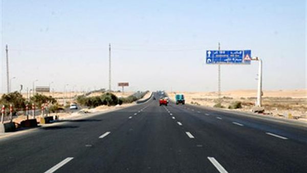 بعد إغلاقه 3 ساعات، إعادة فتح طريق الواحات أمام حركة السيارات