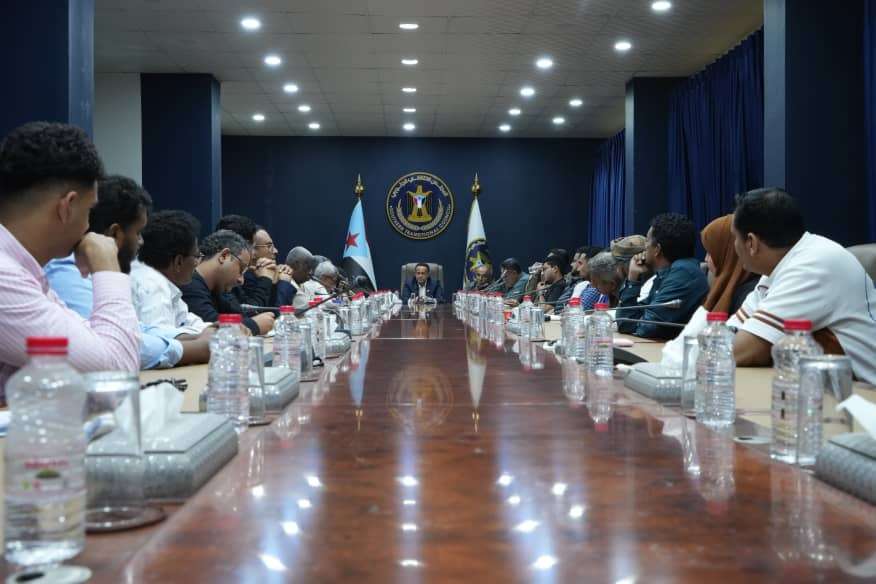 "الحالمي" يرأس اجتماعاً موسعاً للهيئة التنفيذية لانتقالي العاصمة عدن