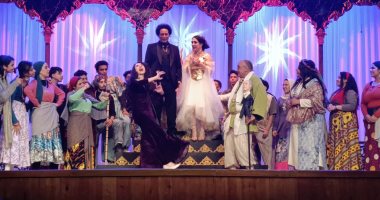 «ابن الأصول» يختتم عروضه اليوم بحضور كبير على مسرح ميامى