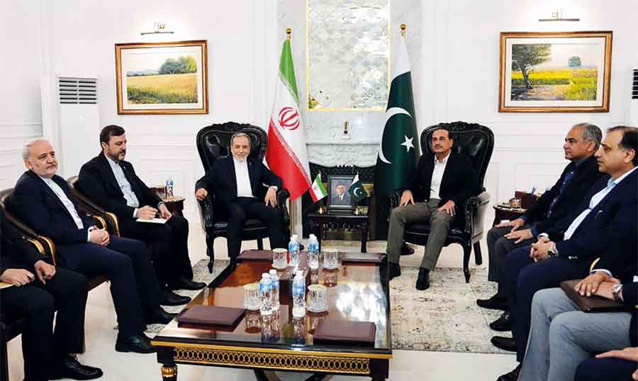 غموض في مستقبل المفاوضات الأمريكية الإيرانية وباكستان تتسلم ردّ طهران على مقترحات واشنطن