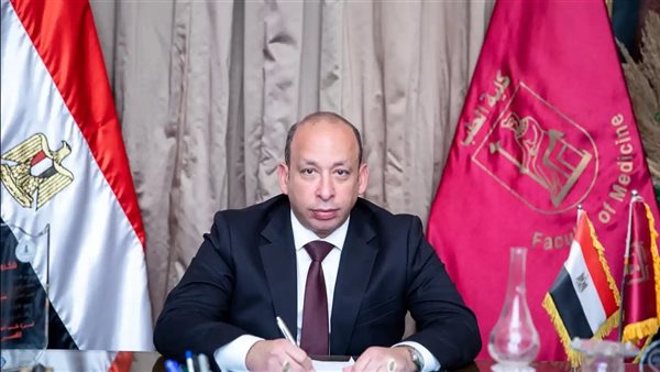 عميد قصر العيني: نحرص على ترسيخ قيم الانتماء والولاء للوطن في نفوس الطلاب