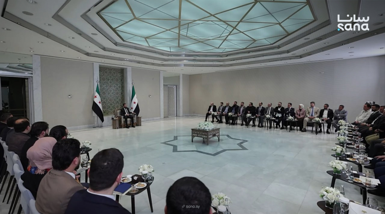 الرئيس الشرع إعادة بناء القرى والبلدات ستكون بالتشاركية بين الحكومة ومنظمات المجتمع المدني