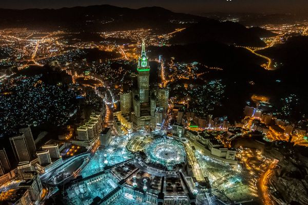 وزارة السياحة: منع تسكين حاملي تأشيرات الزيارة بجميع أنواعها في مرافق الضيافة بمكة المكرمة والمشاعر المقدسة