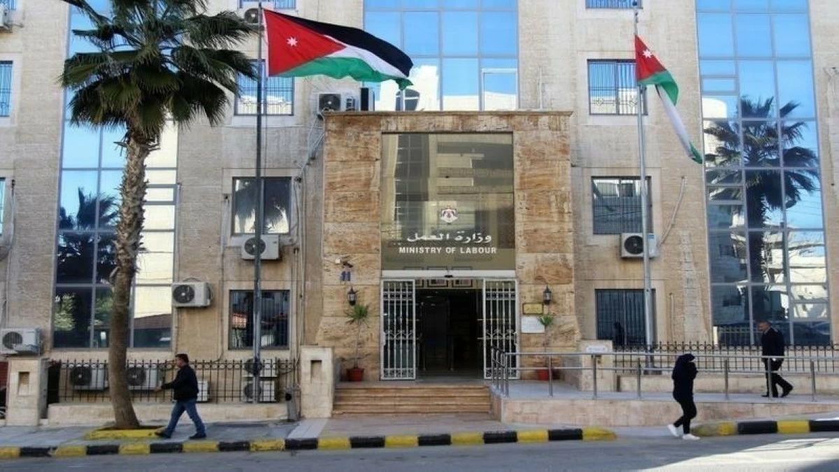 “العمل”: 145 منشأة في القطاع الخاص استفادت من نظام العمل المرن