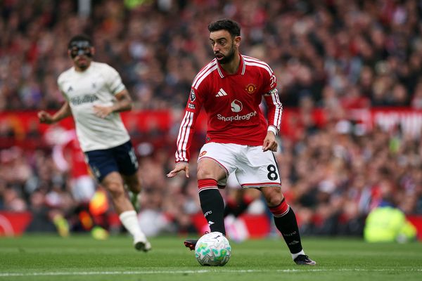 برونو فرنانديز أفضل لاعب في الدوري الإنجليزي الممتاز