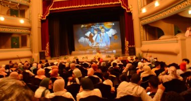 إقبال جماهيرى على عرض فيلم «ولنا فى الخيال حب» بنادى سينما أوبرا دمنهور