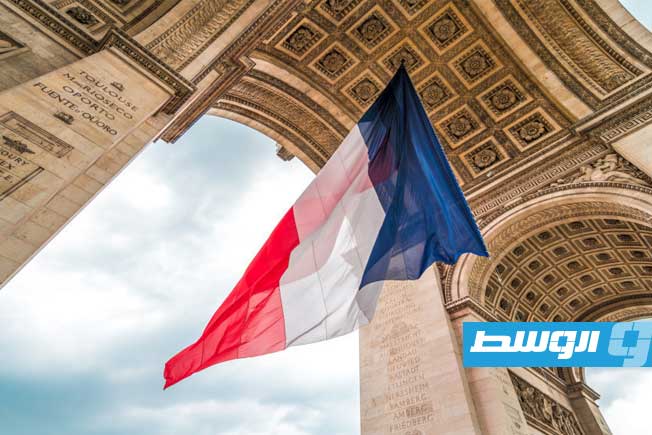 فرنسا: الاتحاد الأوروبي لديه أدوات الرد على رسوم ترامب الجمركية