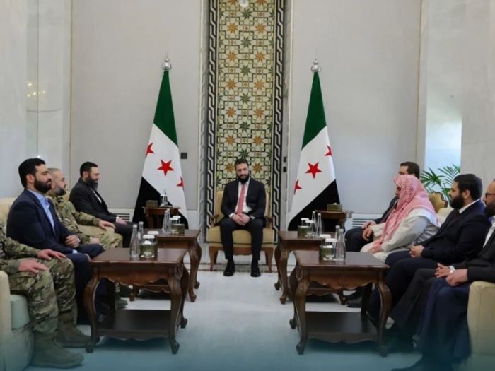 الإمارات تفرج عن قيادي سوري … والشرع: أفكر في إعمار الغوطة لا كما فكر الأوباش