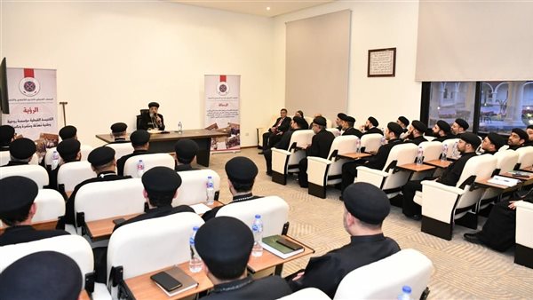 11 إيبارشية تشارك في دورة البابا تواضروس لتدريب الكهنة الجدد